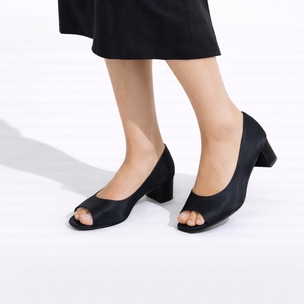 VANELi East Black Satin Block Heel Open Toe Slip On Pumps‎ Leather Sole Size 7